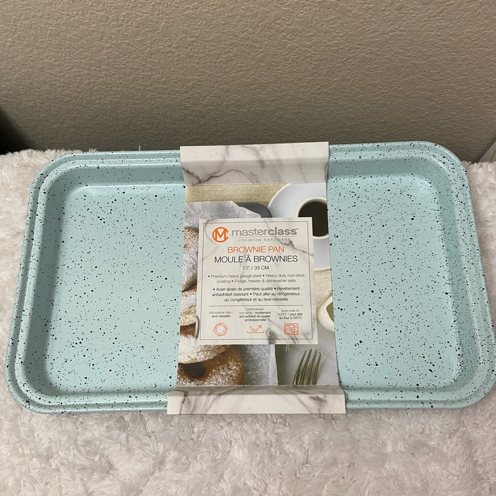 MasterClass Speckled Blue Brownie Pan Brand New